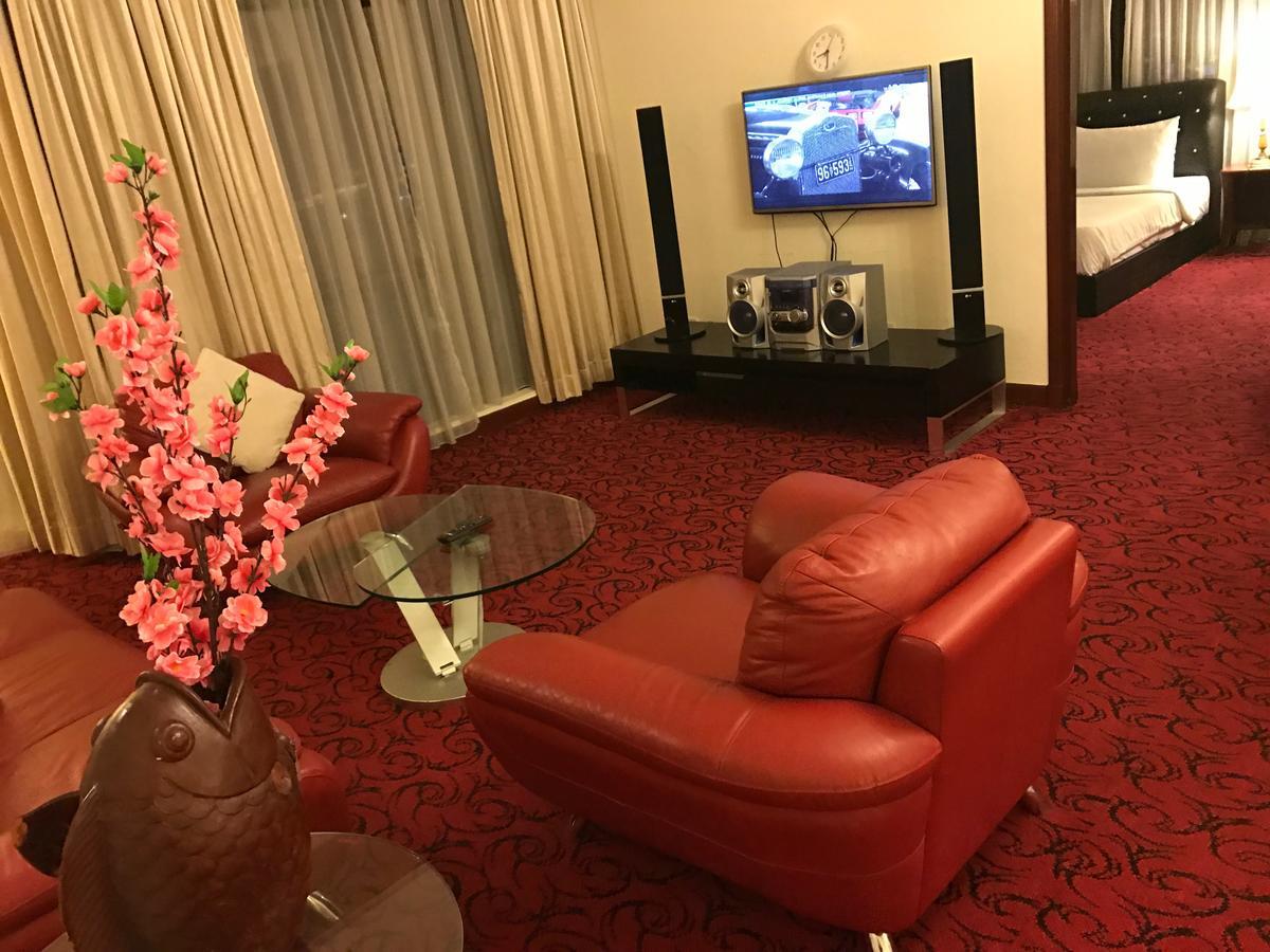Times Square Service Suites كوالالمبور المظهر الخارجي الصورة
